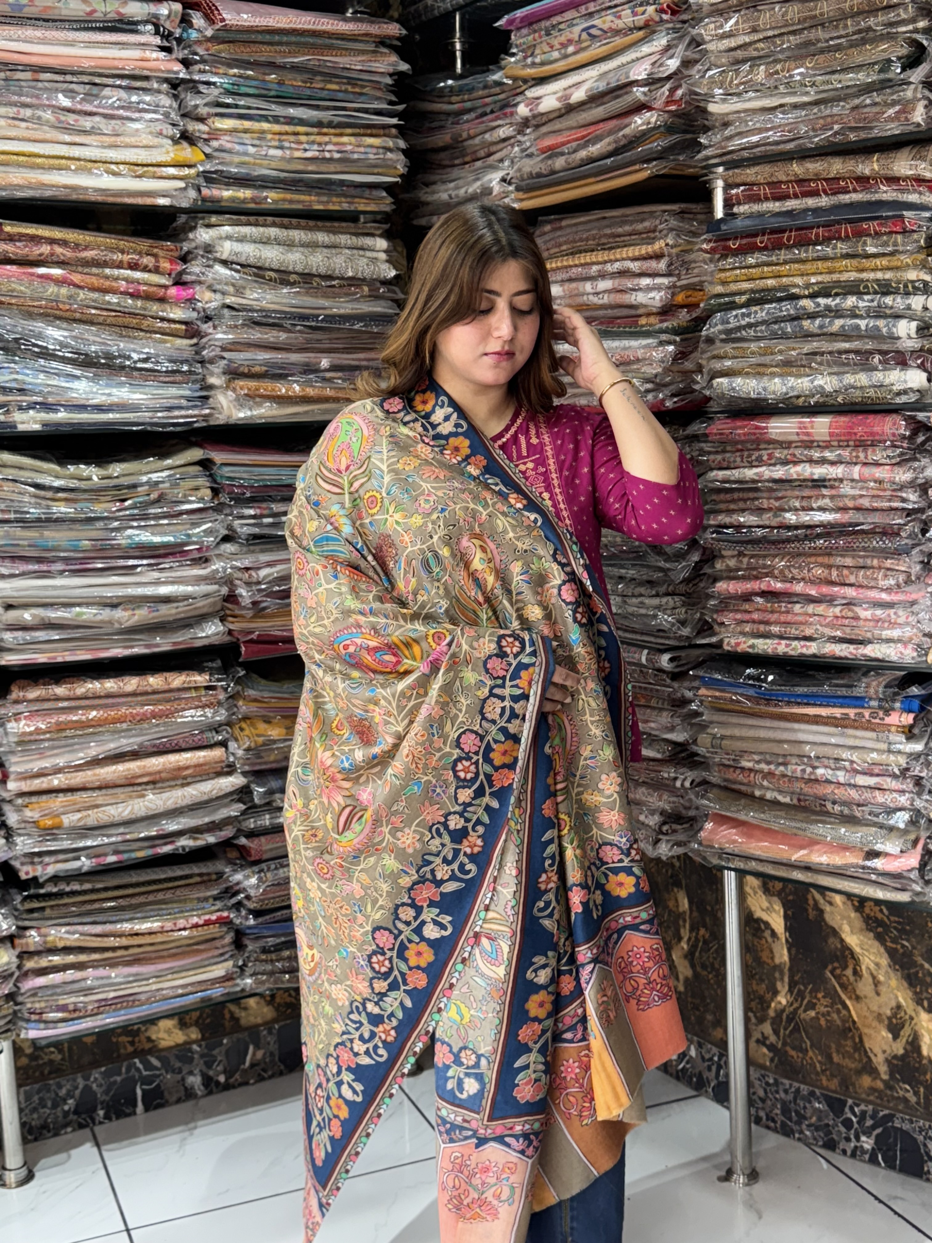 Pattern Kalamkari shawl-https://s3.ap-south-1.amazonaws.com/prod-media-vyaparify-com/vcards/products/74652/IMG_2784.jpeg Image