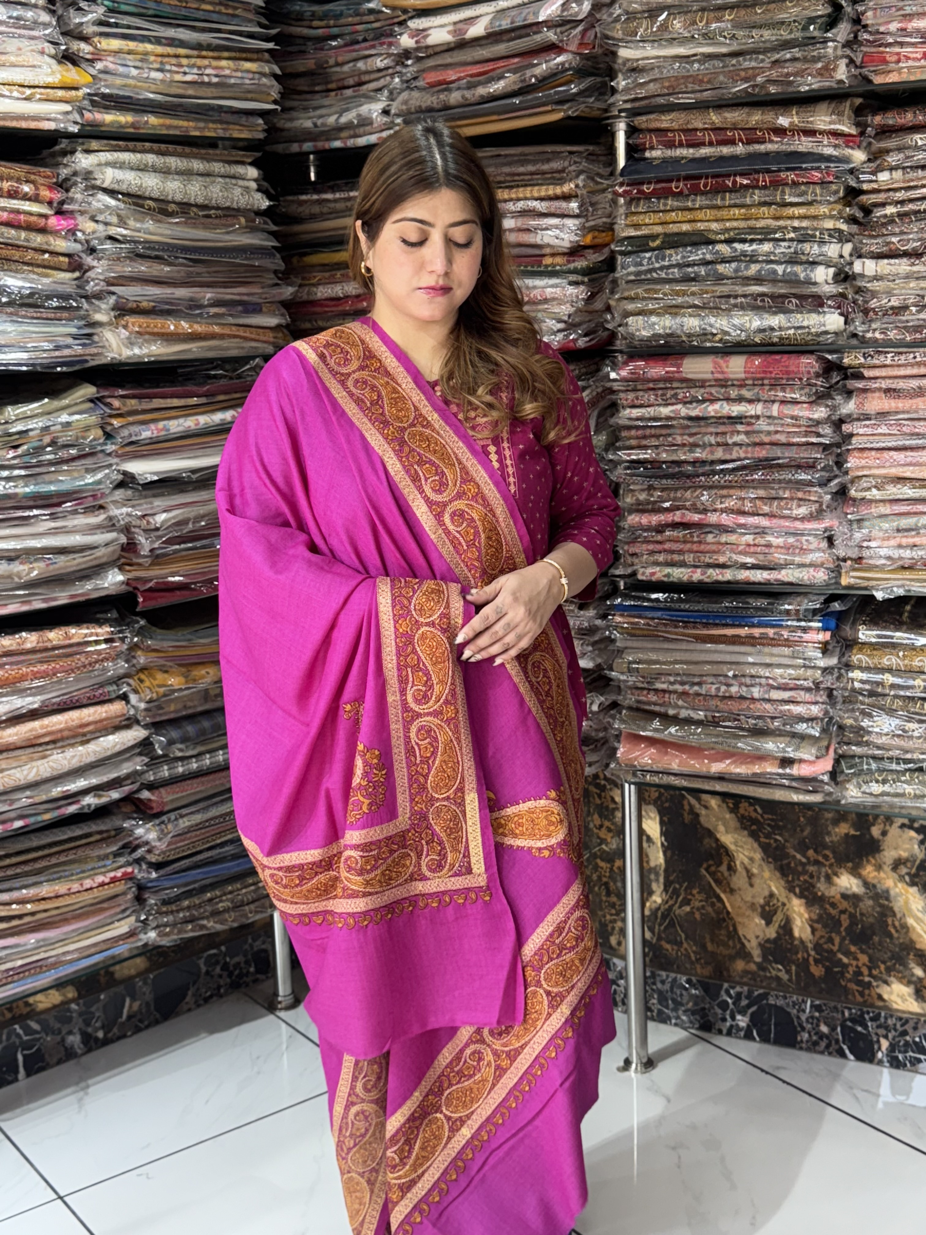 Graceful Zaridor Shawl-https://s3.ap-south-1.amazonaws.com/prod-media-vyaparify-com/vcards/products/74653/IMG_2650.jpeg Image