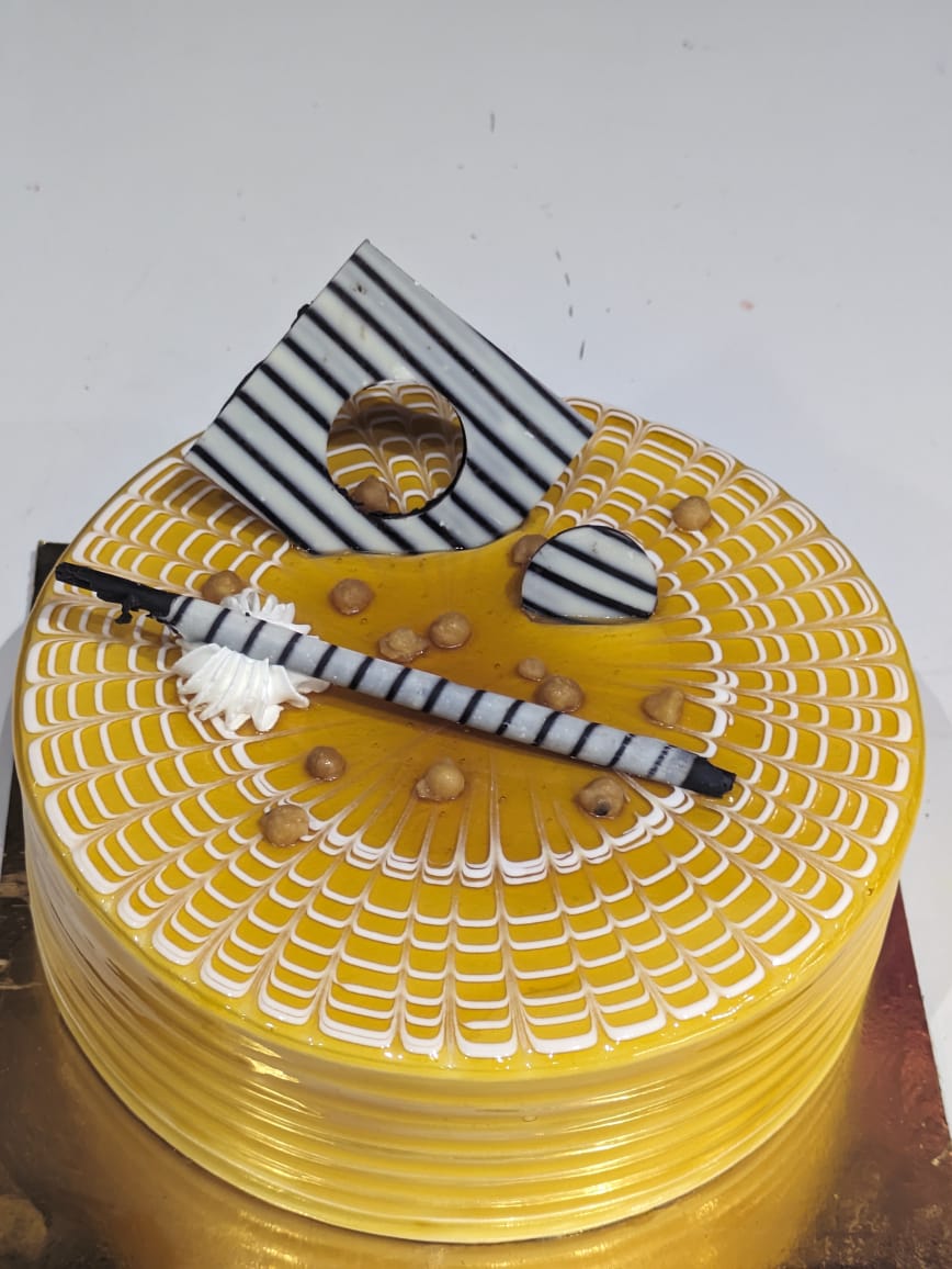 Butter scotch cake-https://s3.ap-south-1.amazonaws.com/prod-media-vyaparify-com/vcards/products/98519/WhatsApp-Image-2024-12-07-at-2.57.30-PM.jpeg Image