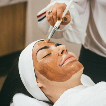 Skin Treatments in Sarjapur Road, Bangalore – For Glowing, Healthy Skin LAVISH LOOKS SLIMMING AND BEAUTY STUDIO No. 155, 1st Floor, Sarjapur Main Rd, Opposite Shell Petrol Bunk,  Kodathi Gate, Bengaluru, Karnataka 560035