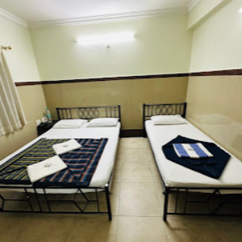 Best Budget Hotels MAYUR PARADISE Gandhi Nagar Bengaluru, Karnataka 560009, India