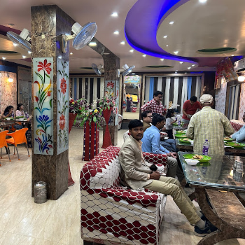 Dining and Catering Services HOTEL SHAHANSHAH R AND R RESTAURANT Motihari Road Darbhanga, Nh-57, Bypass, Near Sudha Dairy Plant,
