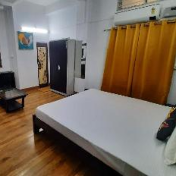 Deluxe room | THE PALM SUITES | The Palm Suites 67 Rajgarh Road Opposite By Lane 8