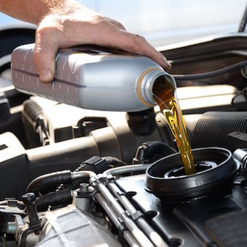 Engine Oil Change – Two Wheeler Service in Manikonda, Hyderabad MOTO GARAGE MOTO GARAGE 8 1 403 6 LAXMAN NAGAR SHAIKPET CIRCLE 18 CIRCLE LAXMAN NAGAR KAMAN 500008