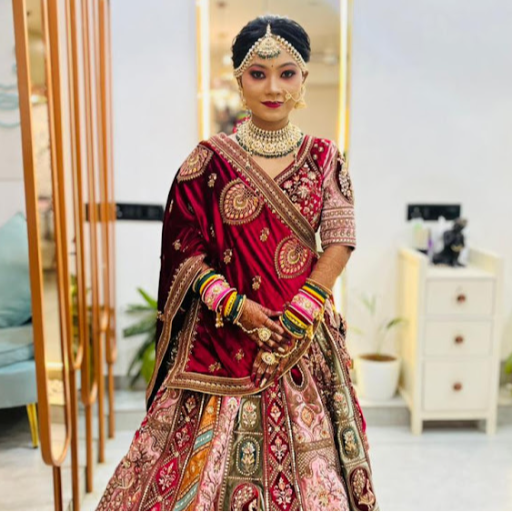 Best Salon in Bharuch for Bridal Makeup MAKEOVER SALON Shop No 8-9, Zadeshwar Road  Shop No 8 9 Shriniketn Shopping Center Near Jk Jewellers Bharuch