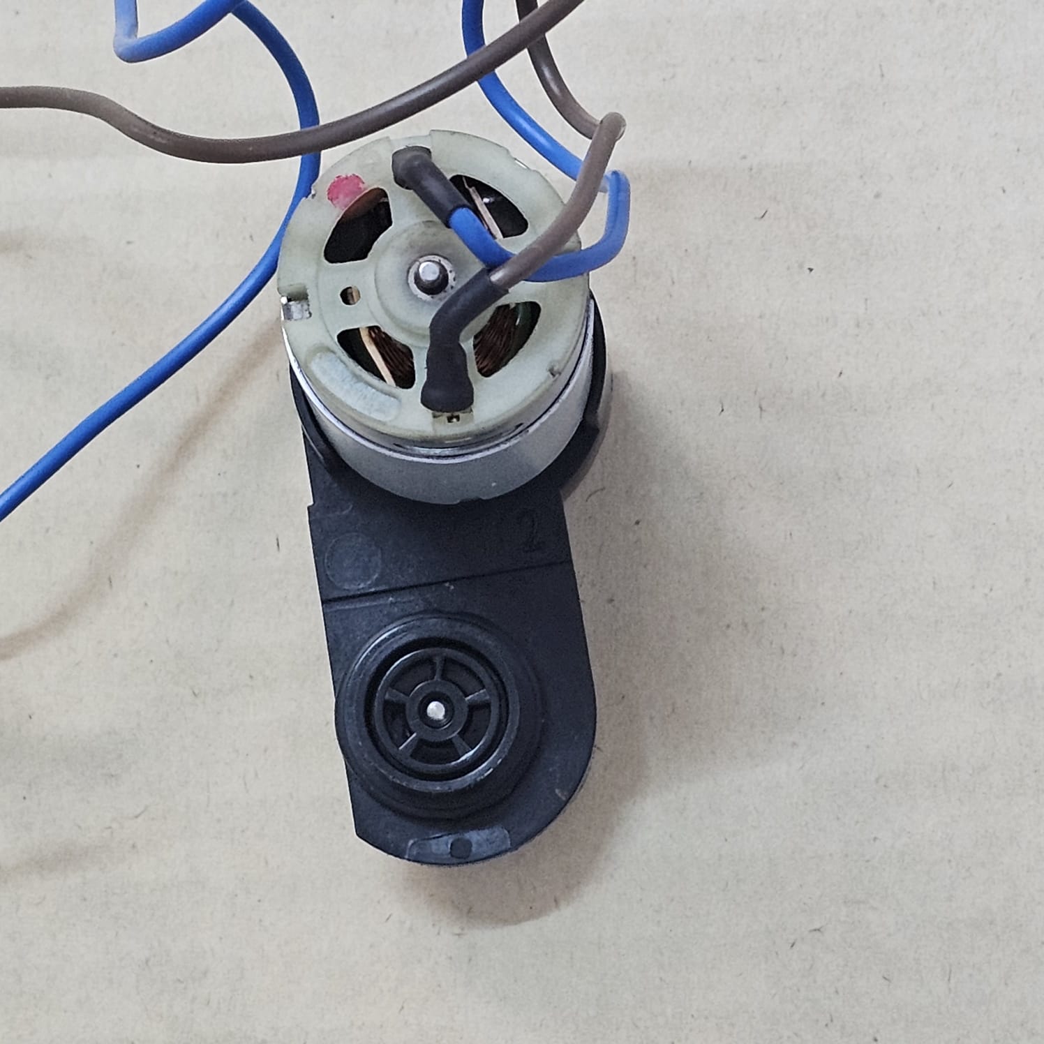 دينمو محرك الفرشاة لمكنسة بيسل 7.2V (RS390)