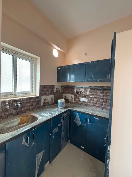 1 BHK Flat for Rent in Kondapur Botanical Garden AMB Mall Road Side Hyderabad