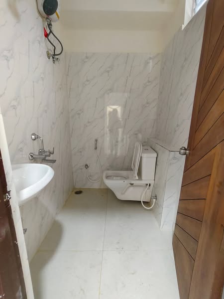 2 BHK Flat for Rent in Kondapur