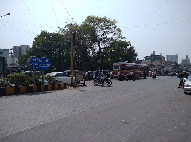 10 BHK Commercial Space for Sale in S. V. Road