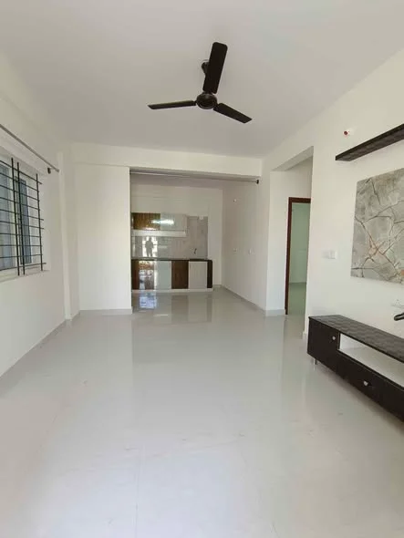 2 BHK Flat for Rent in Singsandra kudlu road Close to Hsr layout and Hosa road