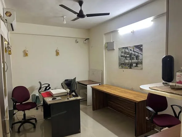 Office Space for Rent in Jangali Maharaj Road