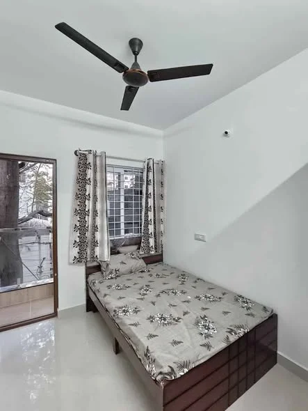 1 BHK Flat for Rent in 300 METERS FROM METRO STATION 1 MINUTE WALKABLE DISTANCE FROM OUTER RING ROAD