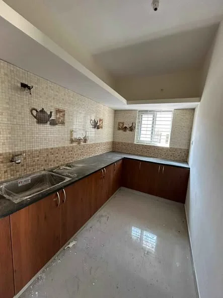 2 BHK Flat for Rent in walkable distance From prestige tech park