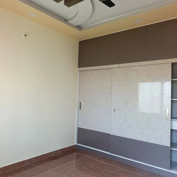 2 BHK Flat for Rent in Kudlu Gate near HSR Layout