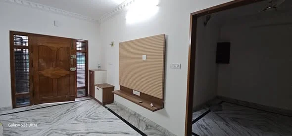 2 BHK Flat for Rent in Sector 5