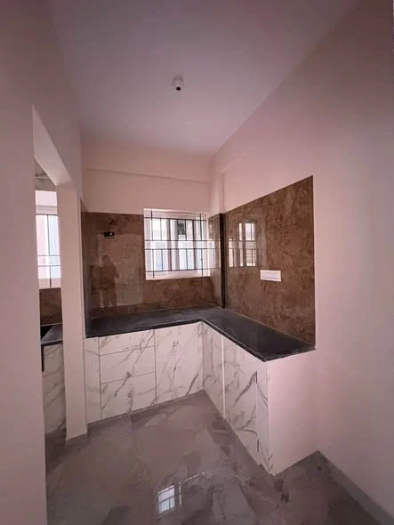 1 BHK Flat for Rent in Kasavanahalli main road (next to play arena)