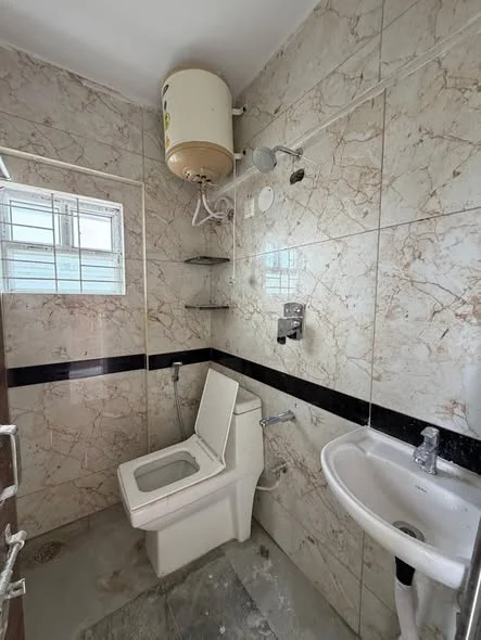 1 BHK Flat for Rent in KudlugateNear HSR Layout 2kms