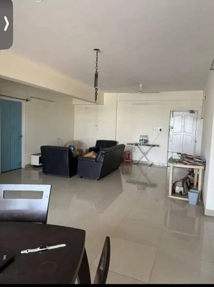 Single Occupancy for Female in 3 BHK Flat for Rent in SMR Vinay Galaxy