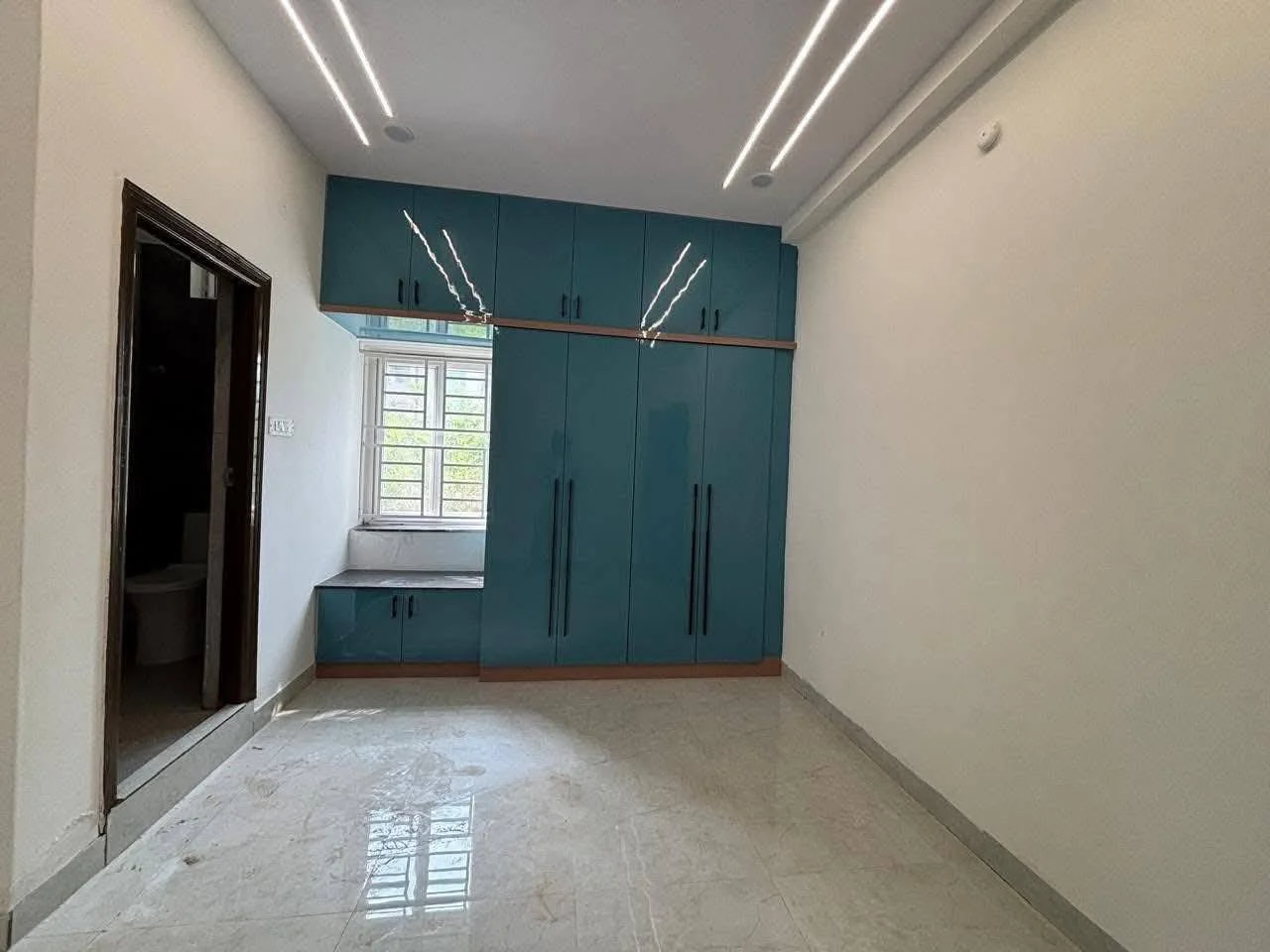 2 BHK Flat for Rent in Kondapur rea Sri ram Nagar colony and Raghavendra Colony and RTO office Masjid Banda area