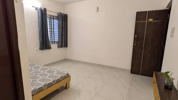 1 BHK Flat for Rent in walkable distance to Manyatha tech park