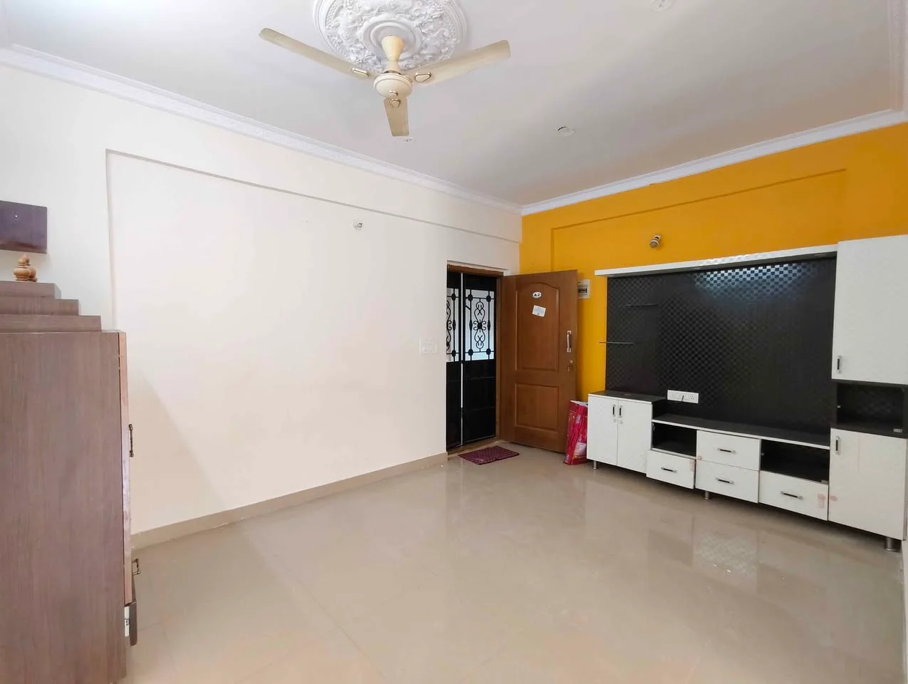 2 BHK Flat for Rent in Marathahalli Outer Ring Road Multiplex Bustop