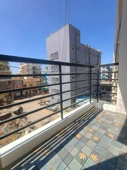 2 BHK Flat for Rent in Singasandra Very Near to HSR Layout