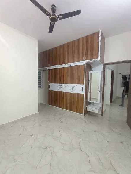 2 BHK Flat for Rent in Singasandra Very Near to HSR Layout Bengaluru
