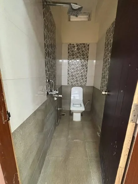 2 BHK Flat for Rent in Sri ram Nagar colony and Raghavendra Colony and RTO office Masjid Banda area