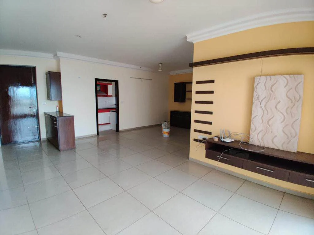 Single Occupancy for Female in 3 BHK Flat for Rent in Whitefield