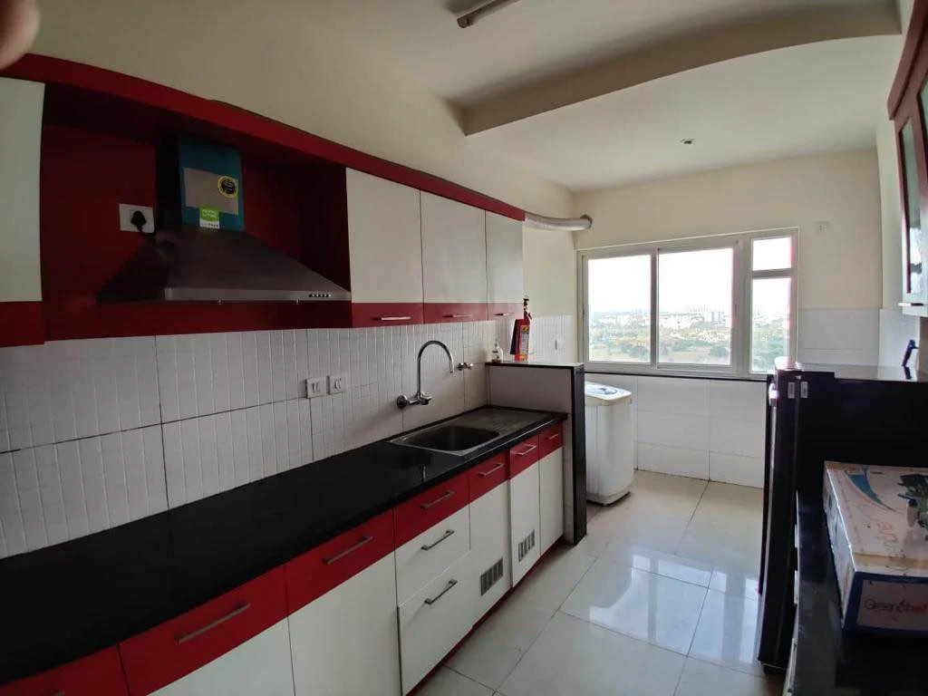 Single Occupancy for Female in 3 BHK Flat for Rent in Whitefield