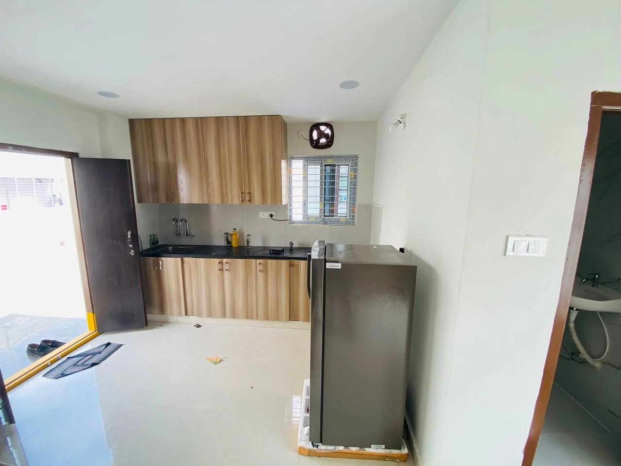 1 BHK Flat for Rent in hi tension road Kondapur