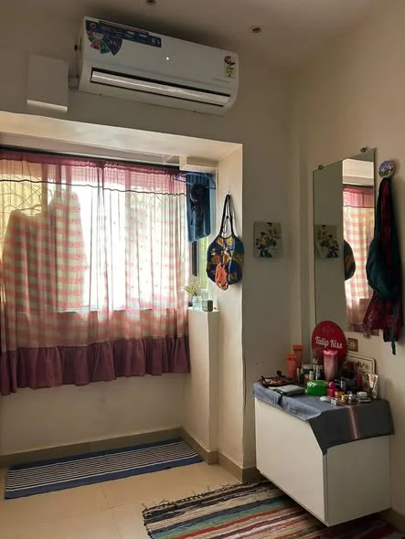 Double Occupancy for Female in Flat for Rent in Yari Road