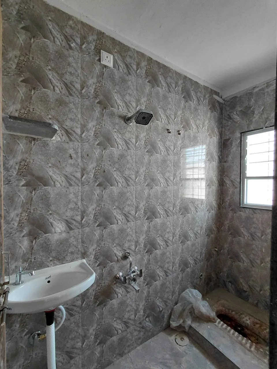 1 BHK Flat for Rent in Kalewadi Phata (Only 100 meters from BRTS)