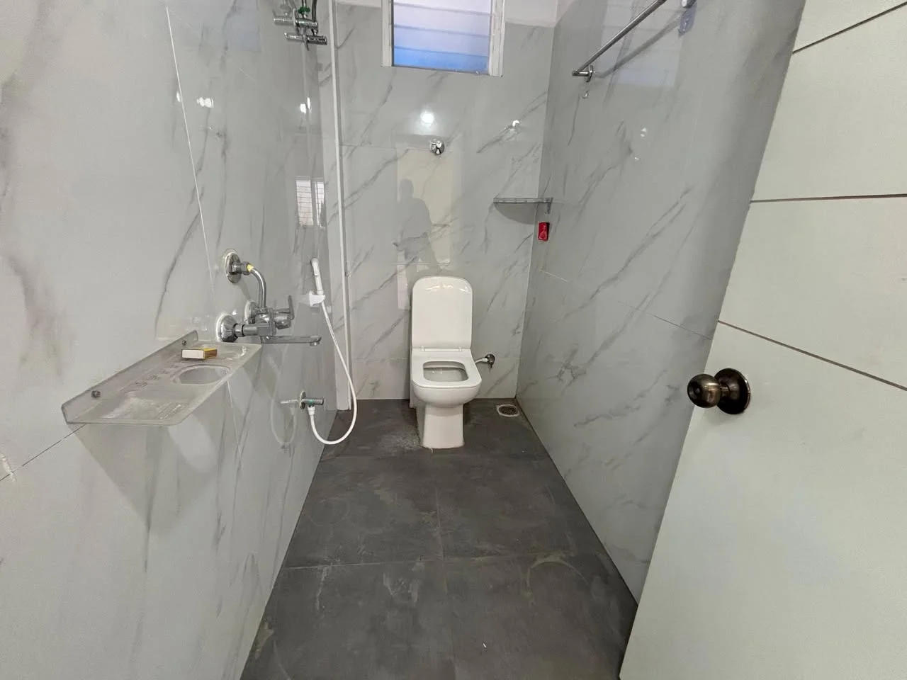 3 BHK Flat for Rent in TNGO colony