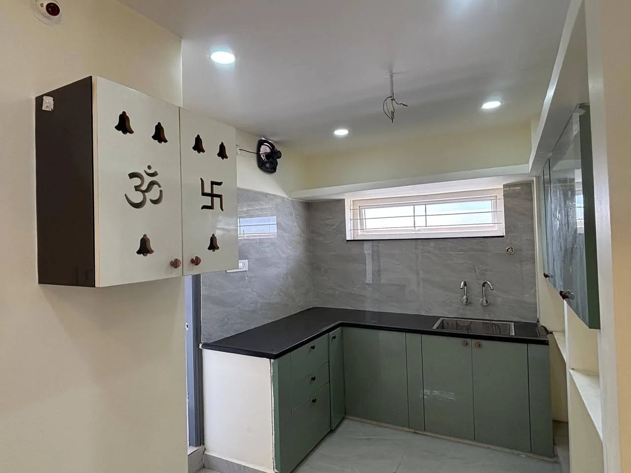 3 BHK Flat for Rent in TNGO colony