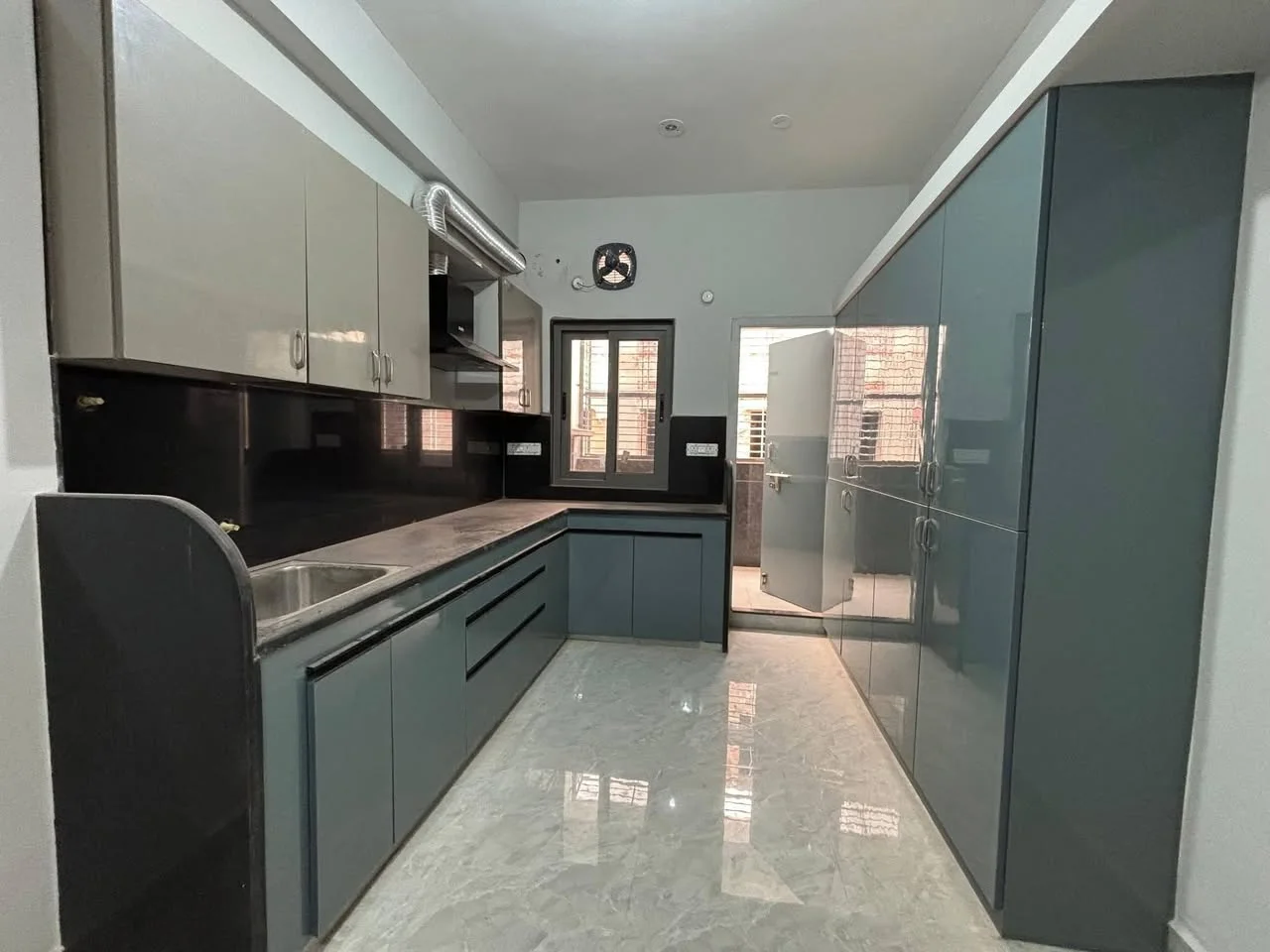 2 BHK Flat for Rent in Kondapur