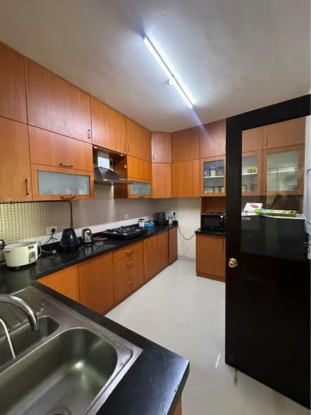 Single Occupancy for Male in 3 BHK Flat for Rent in APR Tower 3