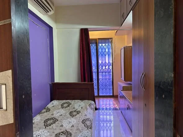 Single Occupancy for Female in 4 BHK Flat for Rent in 10th Floor