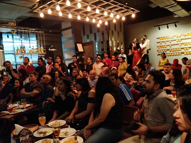 3 BHK Flat for Rent in Four Bungalows Andheri West