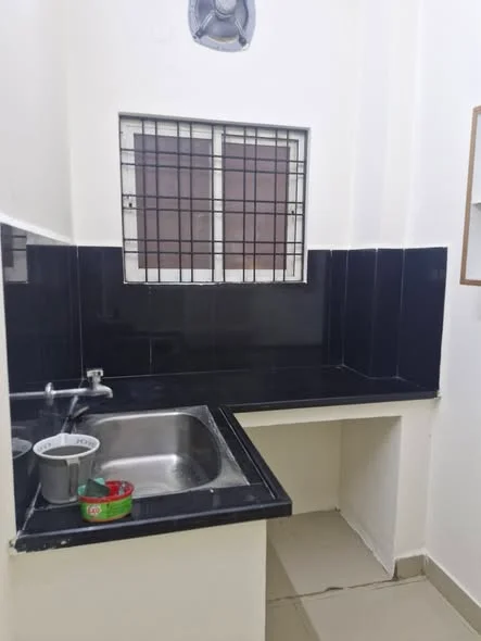 1 BHK Flat for Rent in Madhapur