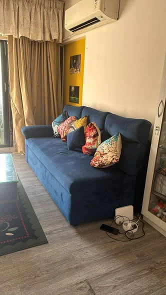 Single Occupancy for Female in 2 BHK Flat for Rent in Yari Road