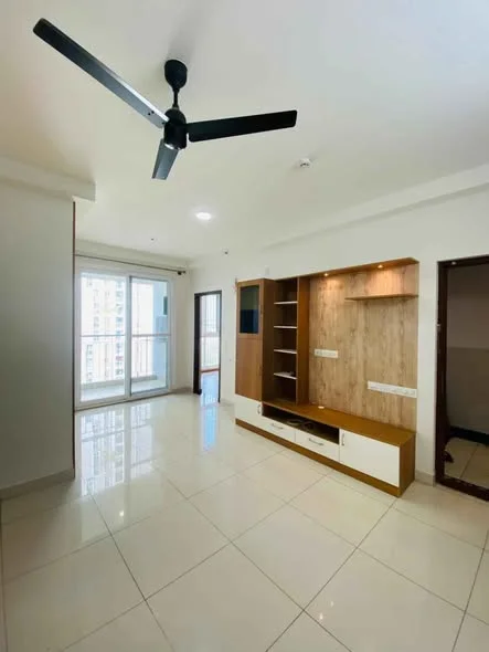 1 BHK Flat for Rent in Paradise Tower