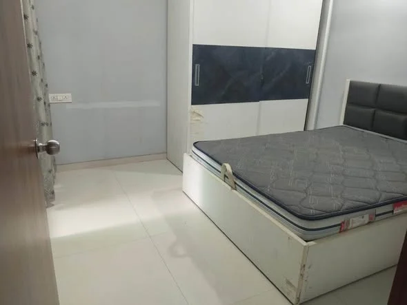 2 BHK Flat for Sale in Leisure Town Society