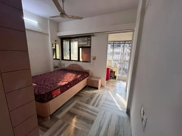 Single Occupancy in 2 BHK Flat for Rent in Malad West evershine Nagar near dmart and merto station