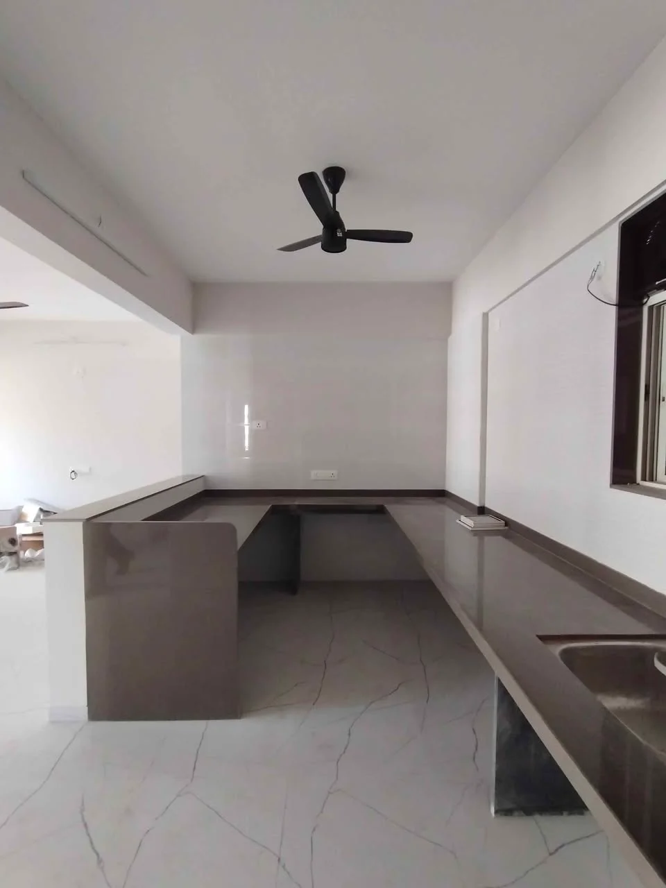3 BHK Flat for Rent in Bibwewadi Near Mahaveer Electronic