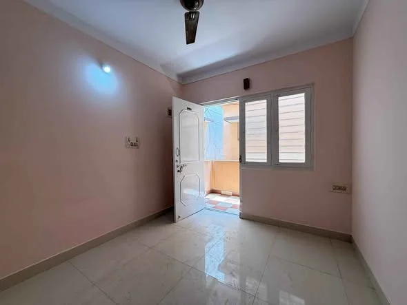 1 BHK Independent House for Rent in Bellandur Near Centro mall