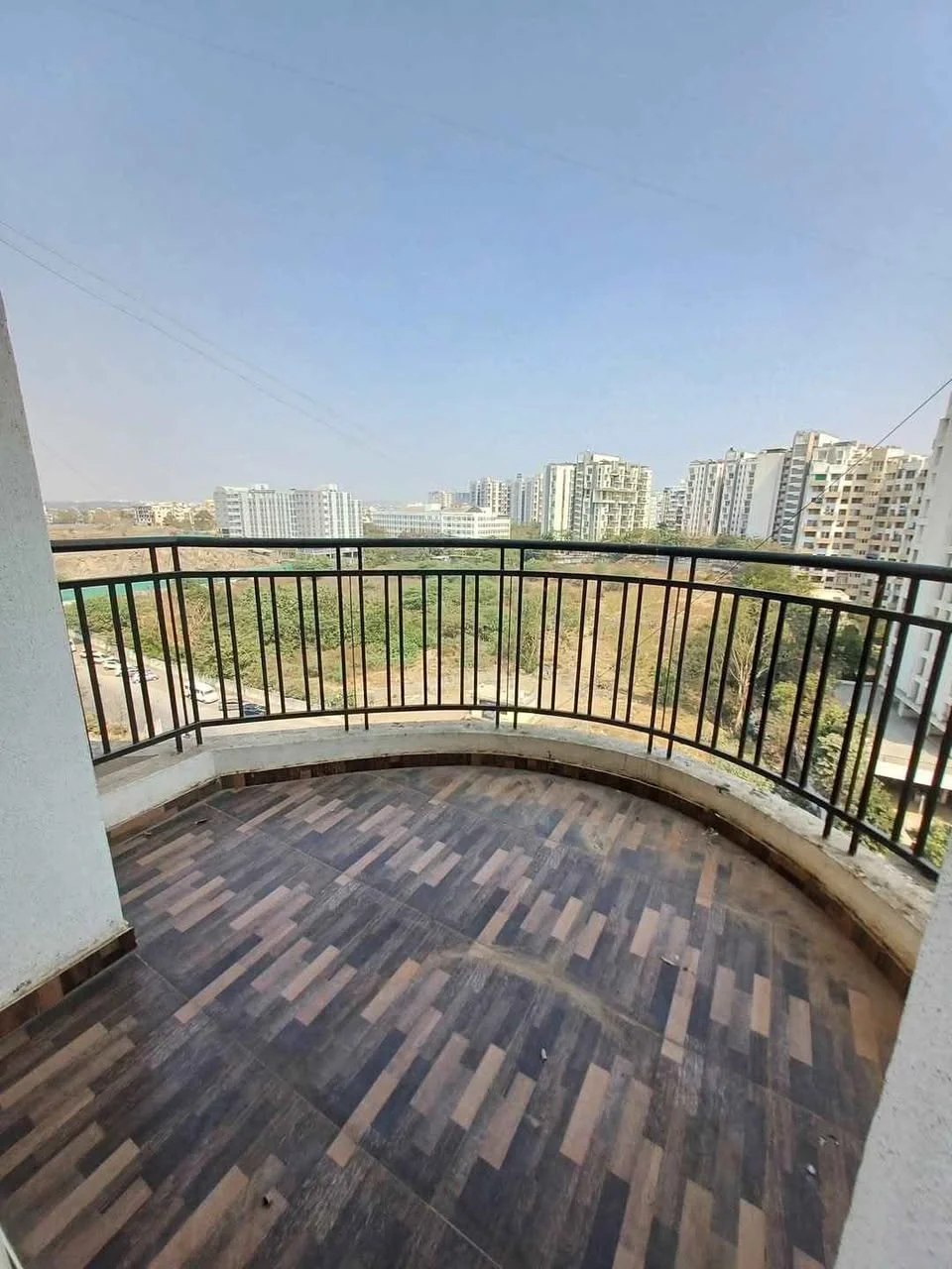 2 BHK Flat for Sale in Kolte patil Cheryl society