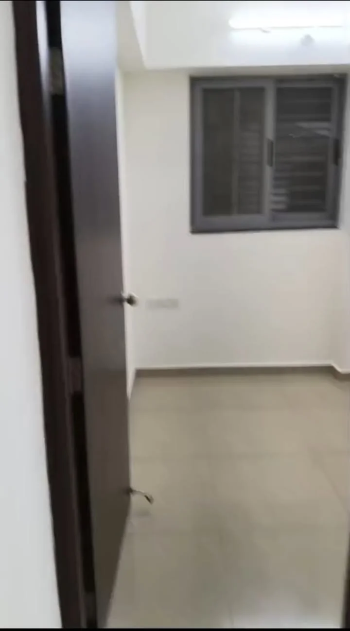 1 BHK Flat for Rent in Amanora Future Tower