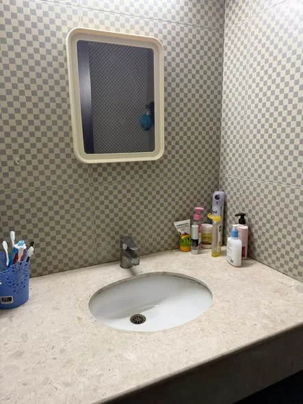 Single Occupancy for Female in 1 BHK Flat for Rent in Vaswani Reserve