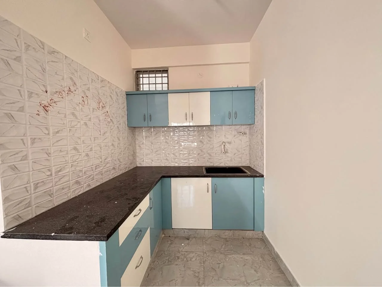 1 BHK Flat for Rent in HSRLAYOUT HARALUR